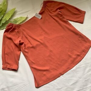 𝅺🌺nwt Le Chateau Off Shoulder Top🌺